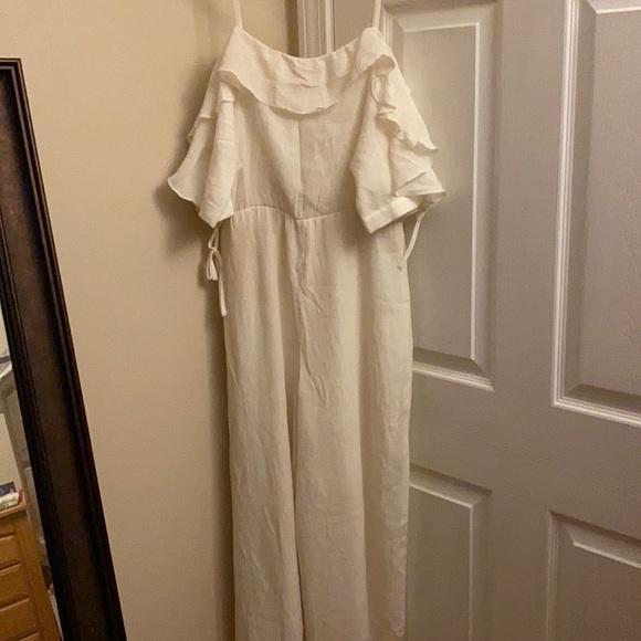 Club Monaco Kymbrah jumpsuit — size 4. - Picture 1 of 5